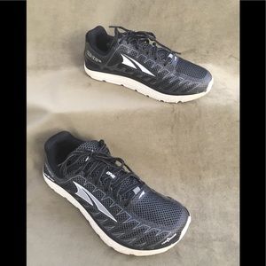 Altra Footwear One V3  Womens Running Shoes